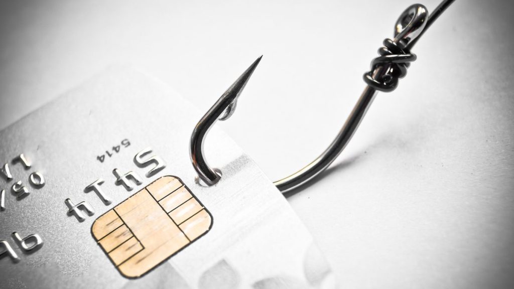 3 Major Credit Card Scams & How to Avoid it