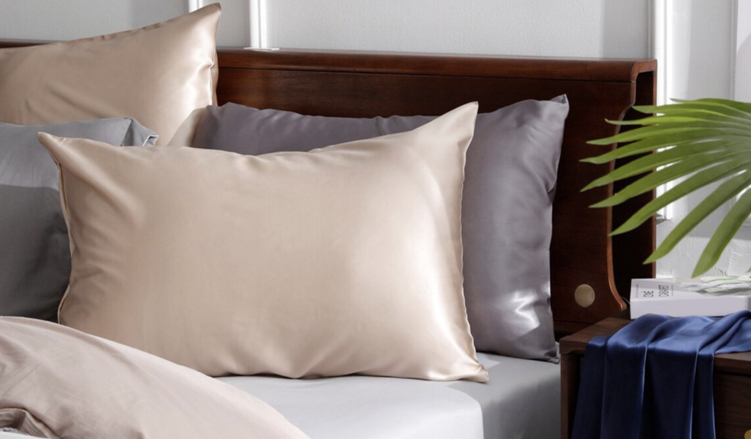 Satin Vs Silk Pillowcase: Which Material Is Better For Sleep ...