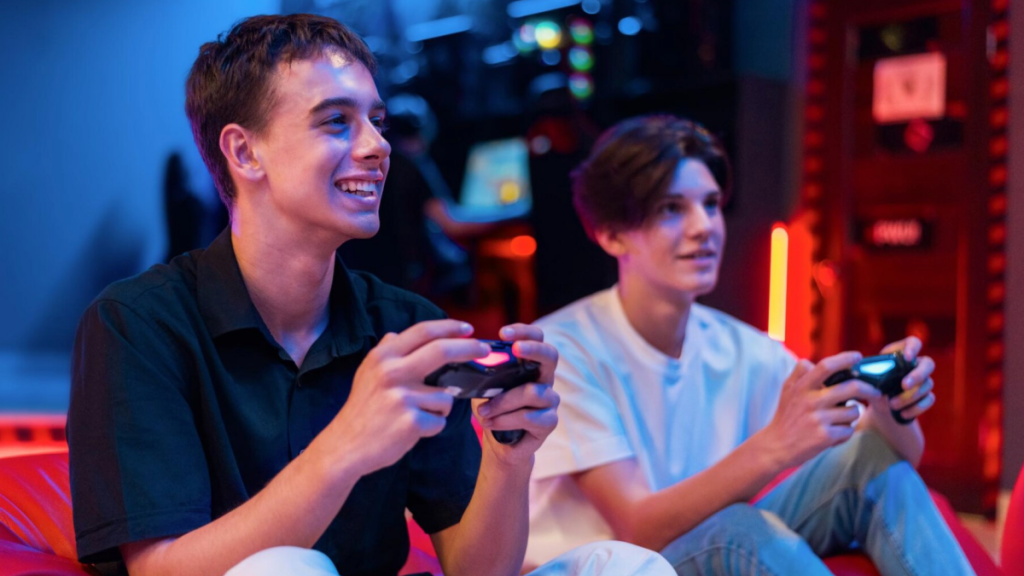 The Technological Evolution of Online Gaming