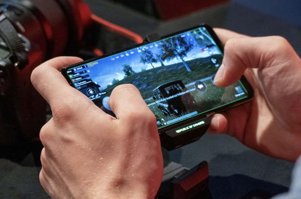 Why Your Smartphone is the Ultimate Online Gaming Companion