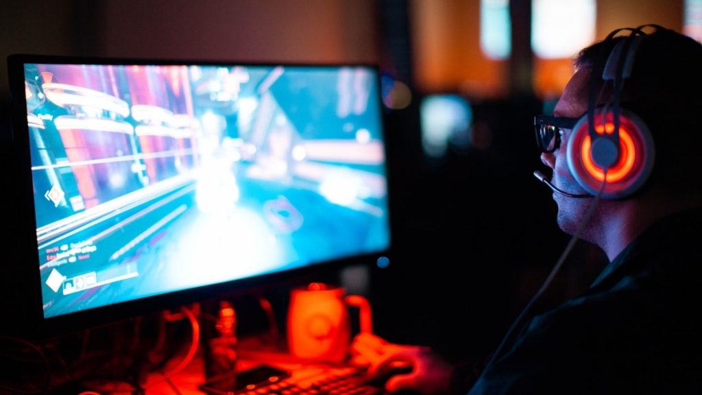 How to Play Online Games Like a Pro Tips and Tricks